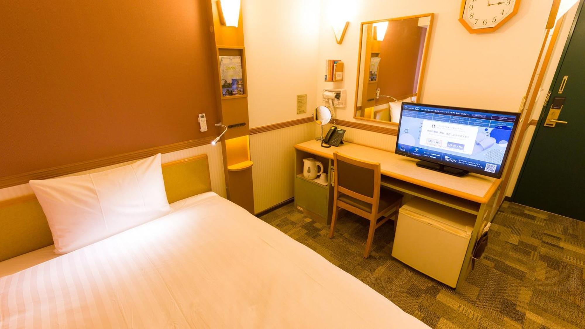 Toyoko Inn Yamagata-Eki Nishi-Guchi Jamagata Pokoj fotografie