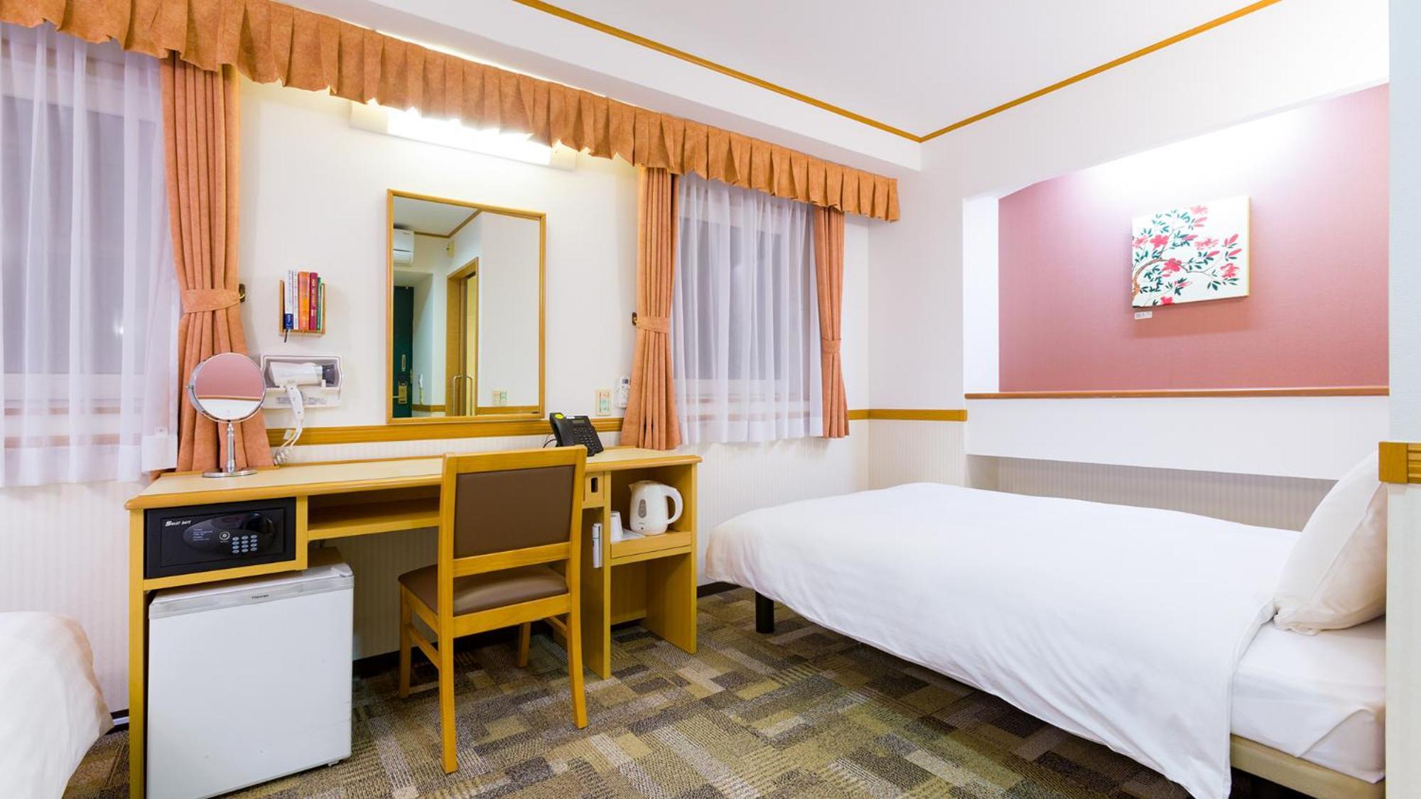 Toyoko Inn Yamagata-Eki Nishi-Guchi Jamagata Pokoj fotografie